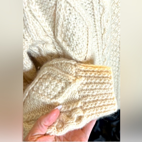 🤩 NEW LISTING! Blarney Woollen Mills Vintage Cream Cable Knit Wool Sweater Sz L - Picture 6 of 11